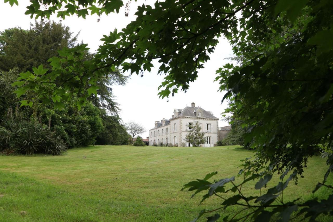 Les Hotes Du Prieure Treize-Vents Экстерьер фото